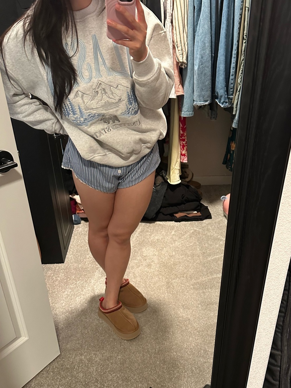Alaska Graphic Crewneck Sweatshirt - Light Gray with Blue Design